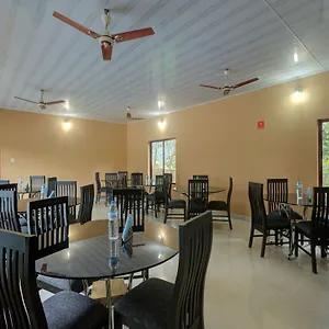 Oyo 9678 Misty Garden Hotel Munnar